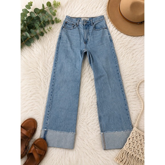 Abercrombie & Fitch Denim - Abercrombie & Fitch The 90s Relaxed Jean High Rise Wide Leg Cuffed 26 2R Blue